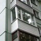 обшивка балкона сайдингом