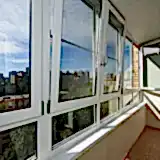 Zasteklennyj-balkon